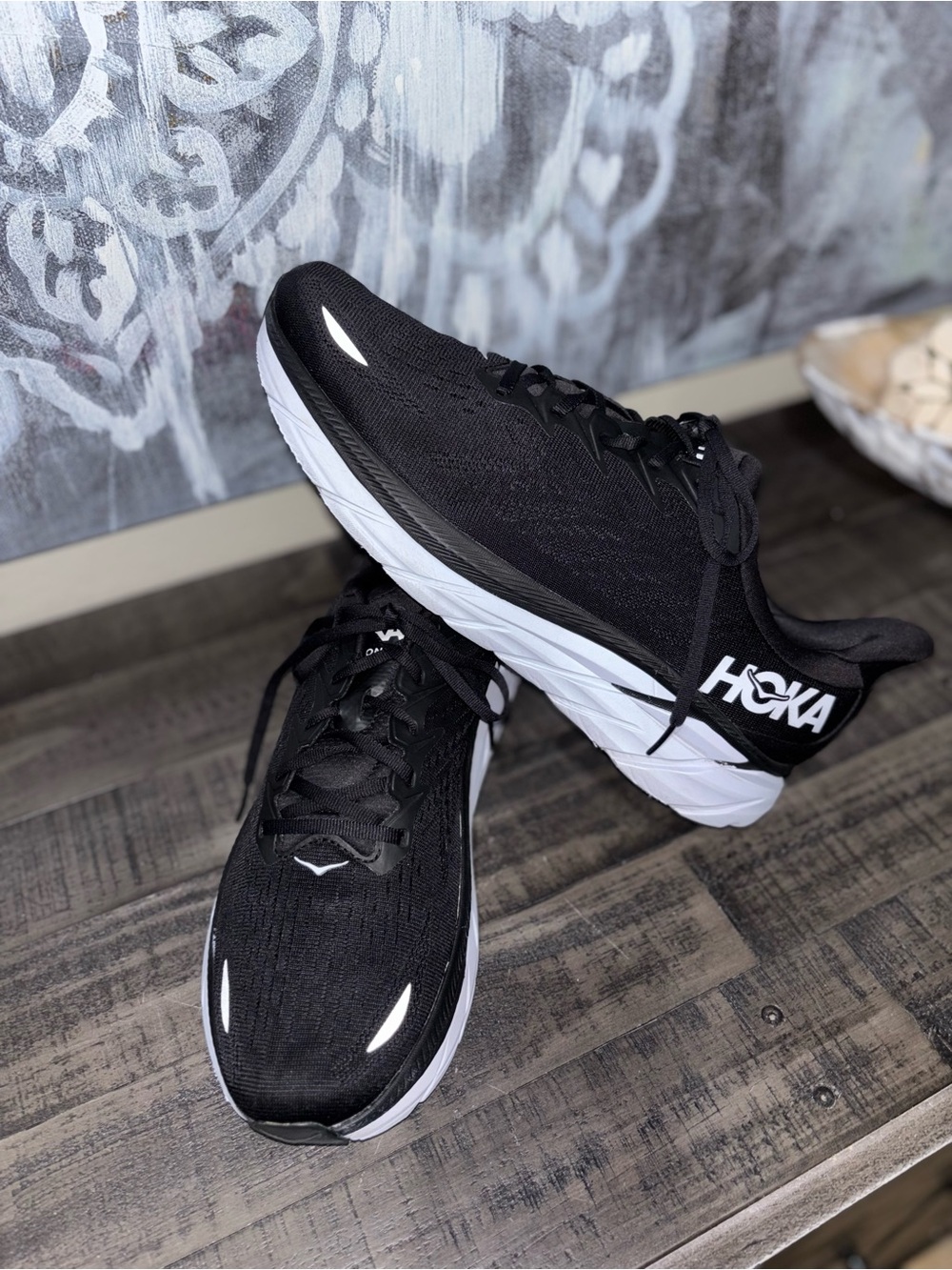 Hoka Clifton 8 running shoes